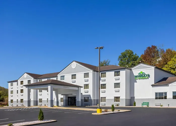 Wingate By Wyndham Pittsburgh New Stanton Hotel