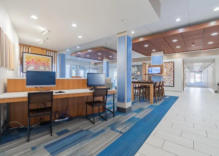 Holiday Inn Express & Suites - Marion By Ihg