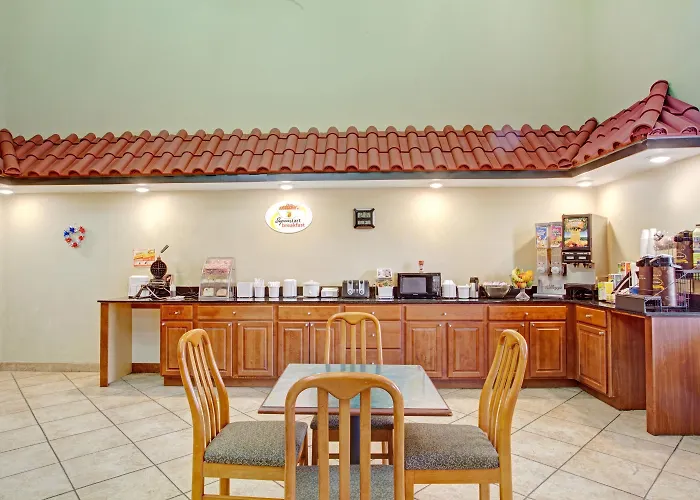 Super 8 By Wyndham Forrest City Ar