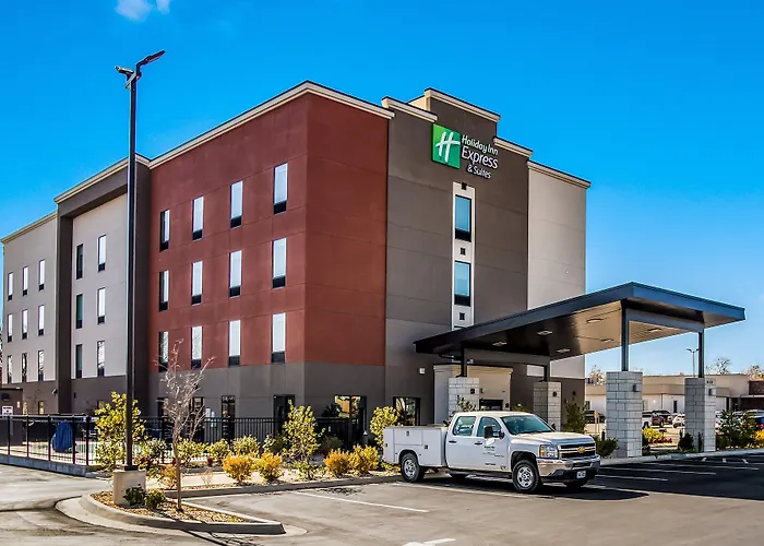 Holiday Inn Express & Suites Tulsa East - Catoosa By Ihg