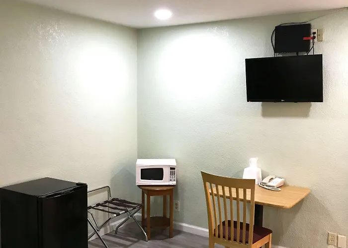 Americas Best Value Inn Visalia