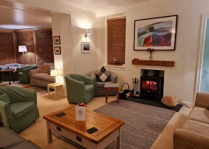 Castlebay Hotels