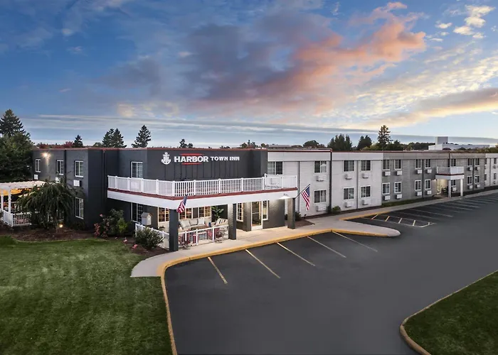 Harbor Town, BW Signature Collection By Best Western Manitowoc