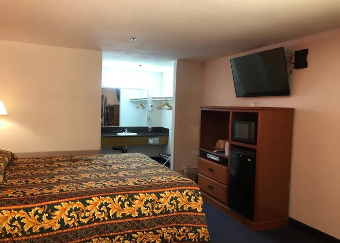 Luxury Inn Norwalk