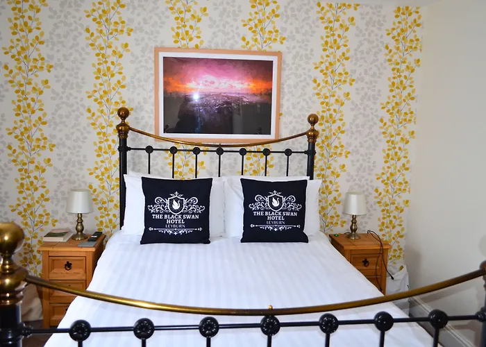 Leyburn Hotels