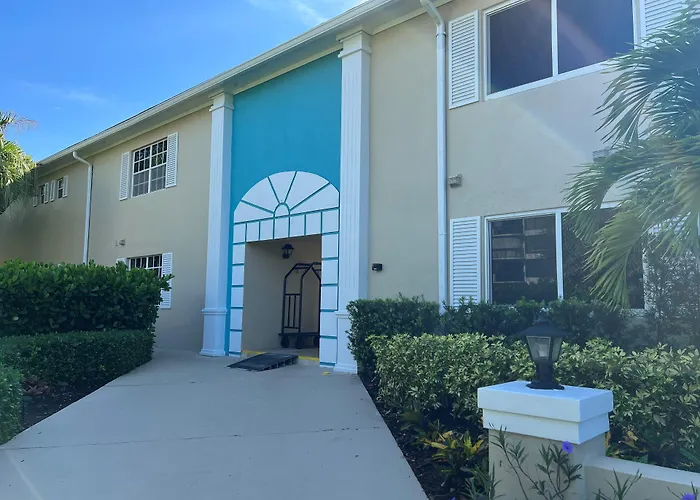 Gulfstream Manor Hotel Delray Beach