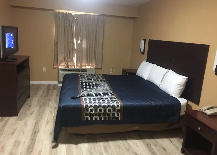 The Crossroads Hotel And Suites Irving