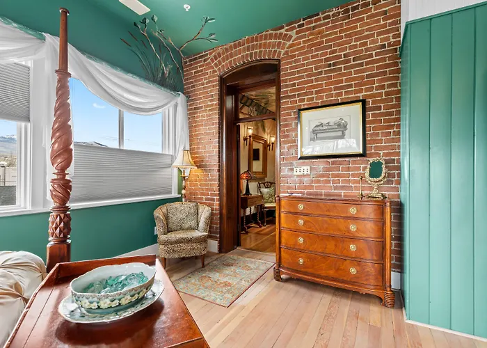 The Peerless Hotel Ashland