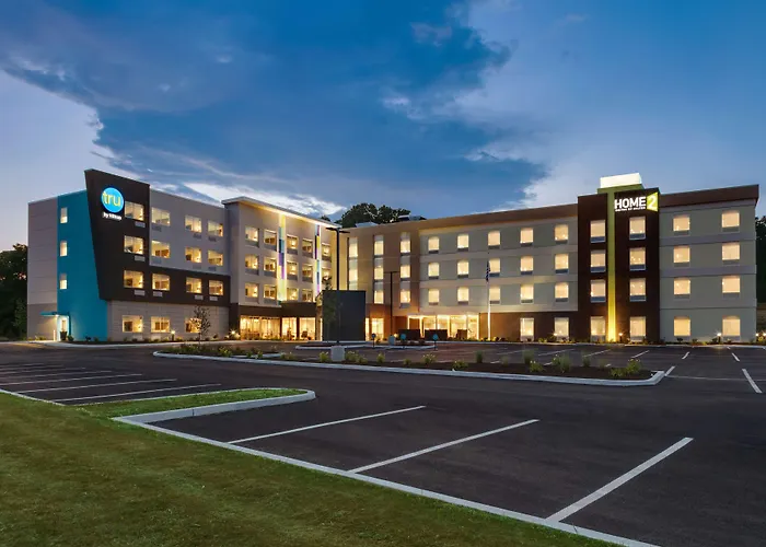 Tru By Hilton Easton Hotel