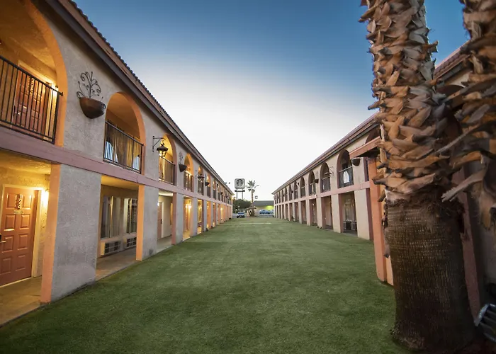 National 9 Inns Buttonwillow