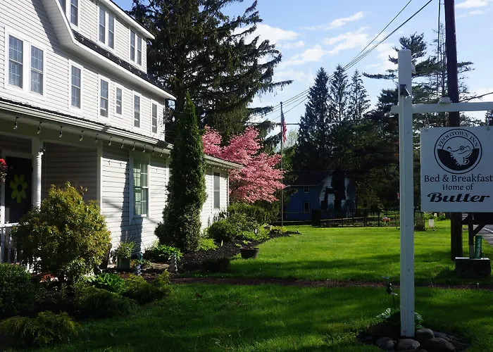 The Frogtown Inn Canadensis
