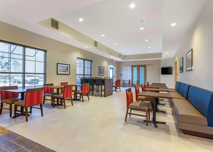 Comfort Suites Albuquerque Airport