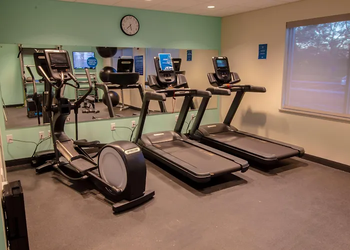 Tru By Hilton Norfolk Airport, Va Hotel Virginia Beach