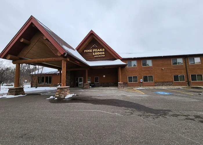 Cross Lake Hotels