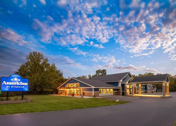 Americinn By Wyndham Douglas/Saugatuck
