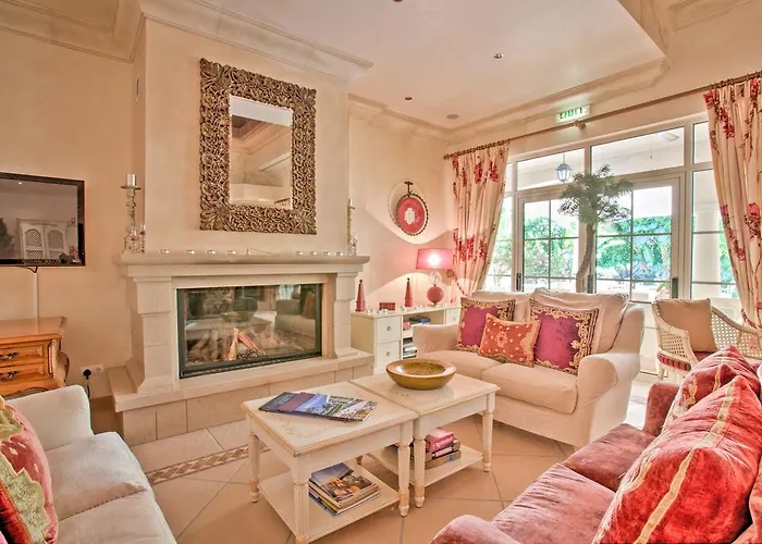 Vale do Lobo Hotels
