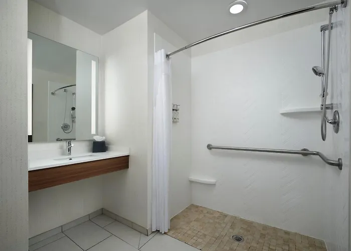 Holiday Inn Meridian East I 59 / I 20