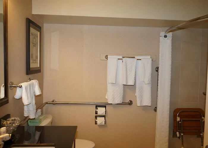 Wingate By Wyndham Bellingham Heritage Inn
