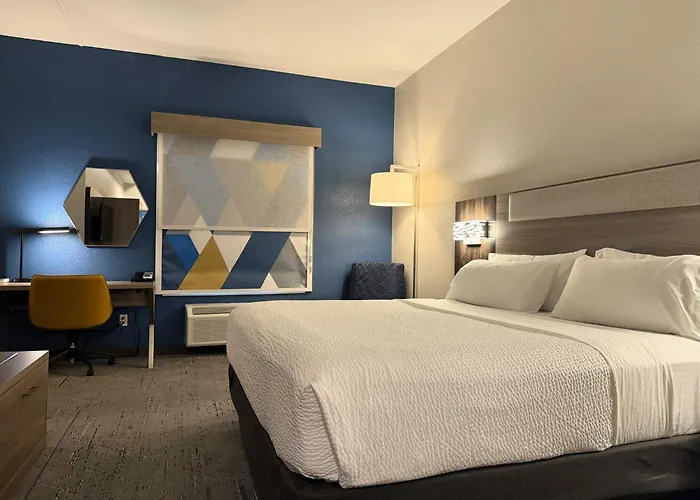 Holiday Inn Express Boonville By Ihg
