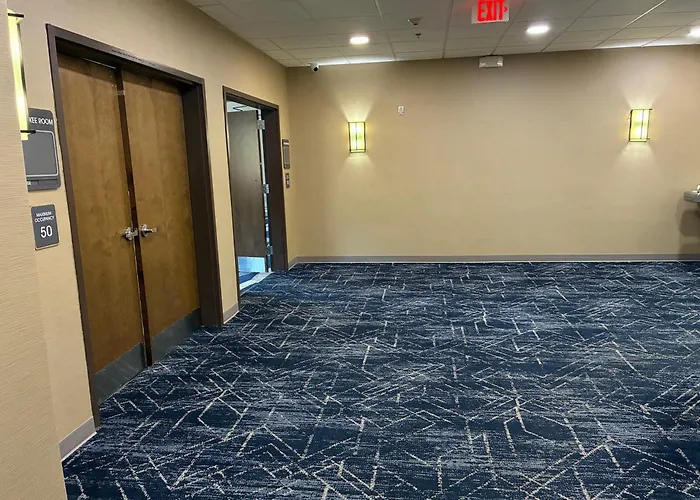Comfort Inn & Suites Near Lake Guntersville Scottsboro