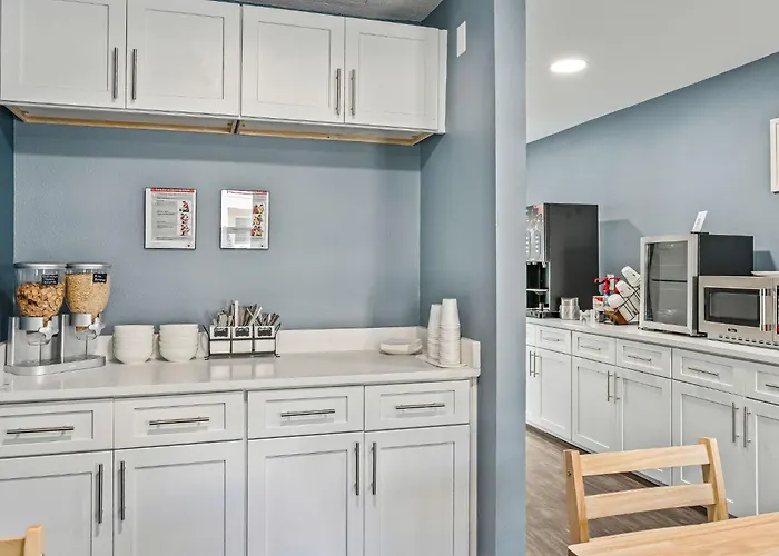 Baymont By Wyndham Ocala Suites
