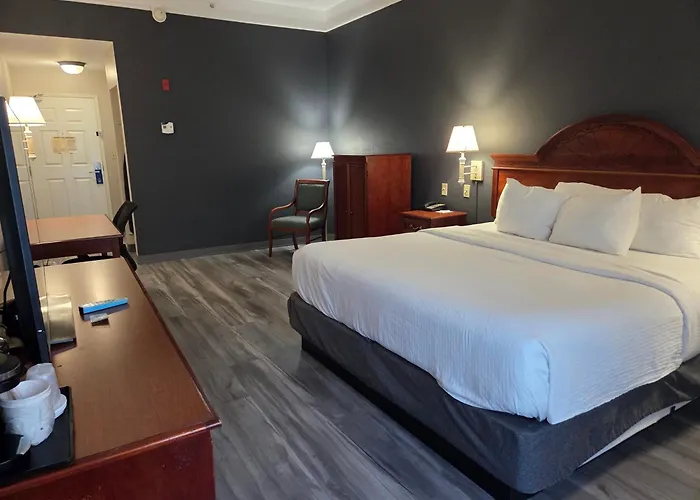 La Quinta Inn And Suites Fort Myers I-75