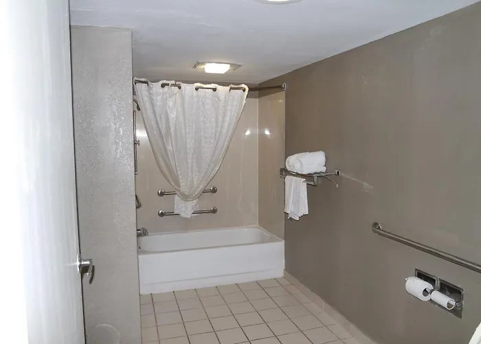 Travelodge By Wyndham North Charleston