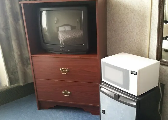 University Hotel And Suites Cleveland