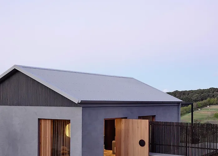 Red Hill Hotels