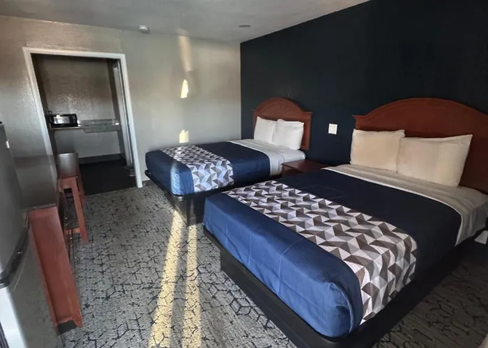 Economy Inn Ada