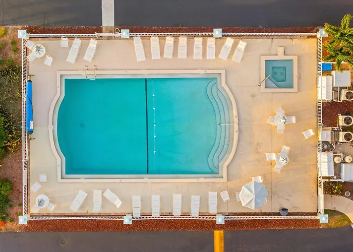 Sandcastles - Cocoa Beach Oceanfront Condos With Heated Pool Tennis