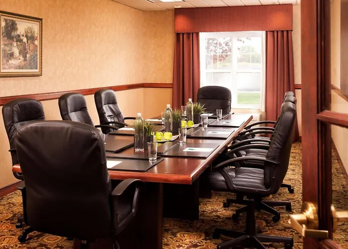 Country Inn & Suites By Radisson, Milwaukee West Brookfield , Wi