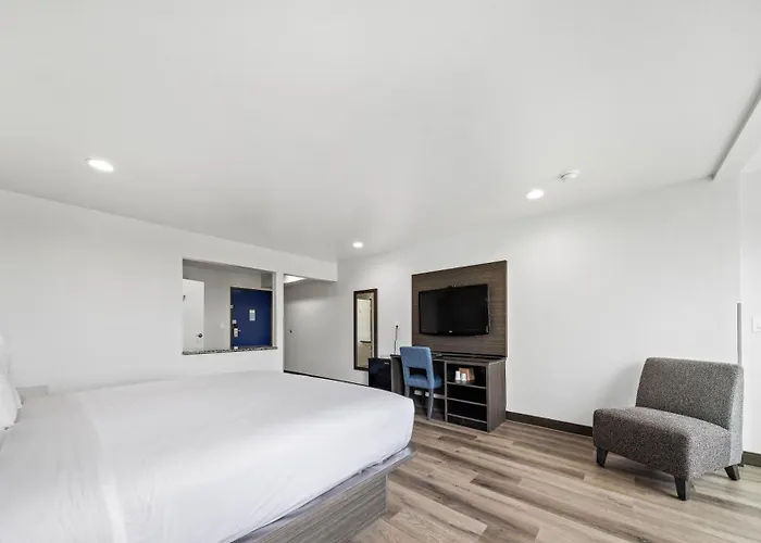 Oceanside, Ca - Marina / Camp Pendleton Hotel