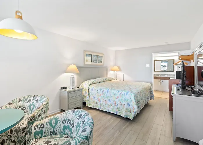 The Ocracoke Harbor Inn