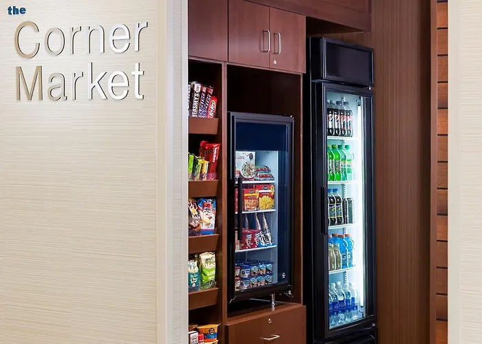 Fairfield By Marriott Inn & Suites Grand Rapids Airport