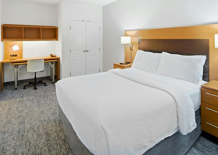 Towneplace Suites Farmington
