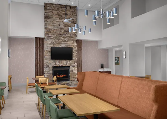 Hampton Inn & Suites Clinton