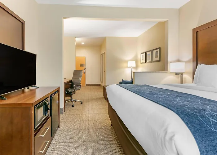Comfort Suites Batesville