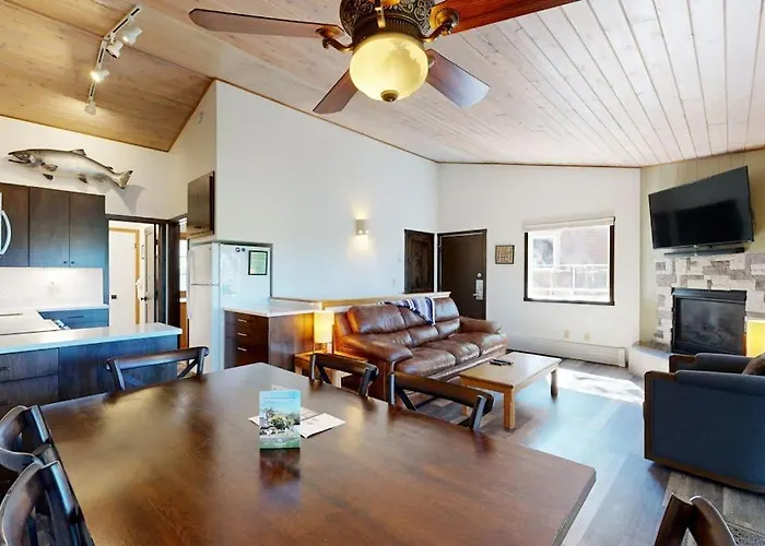 Bay Point Hillside 15D Apartment Whitefish