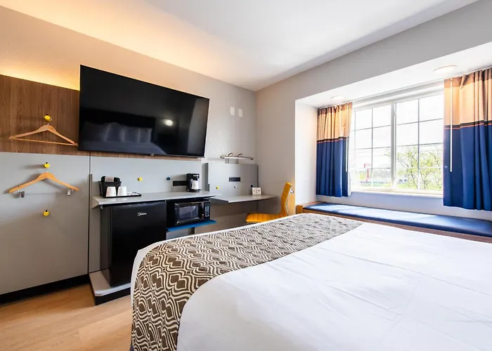 Microtel Inn & Suites By Wyndham London