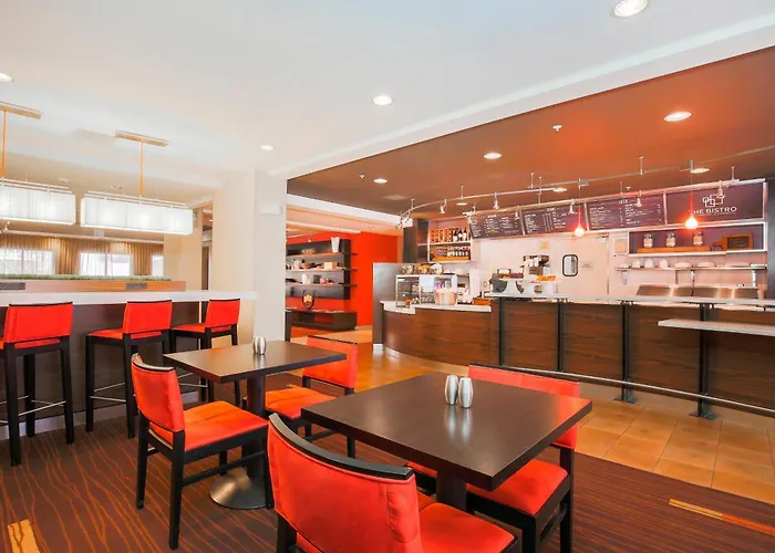 Courtyard By Marriott Salinas Monterey Hotel