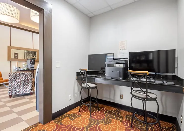 Quality Suites Hickory South