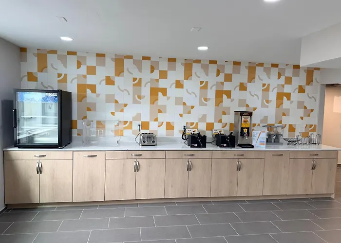 Days Inn By Wyndham La Crosse