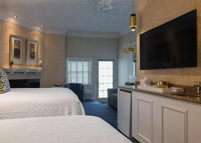 Chateau Inn And Suites Spring Lake