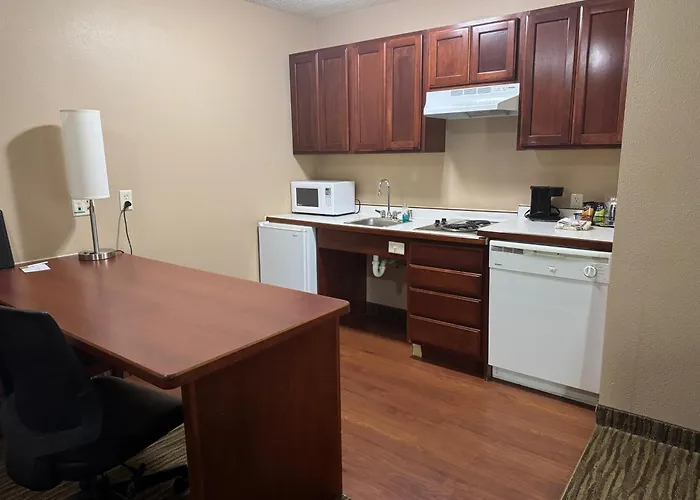 Grandstay Residential Suites Hotel - Eau Claire