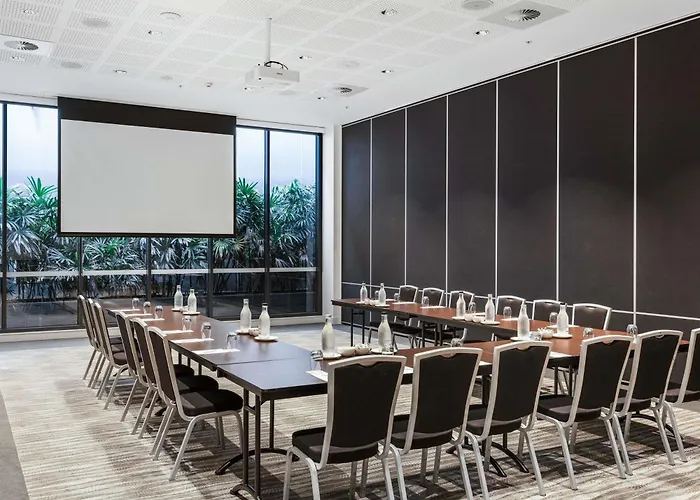 Birtinya Hotels