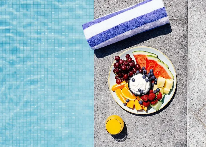 Moreton Island Hotels