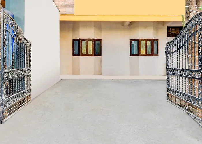 Madhapur Hotels