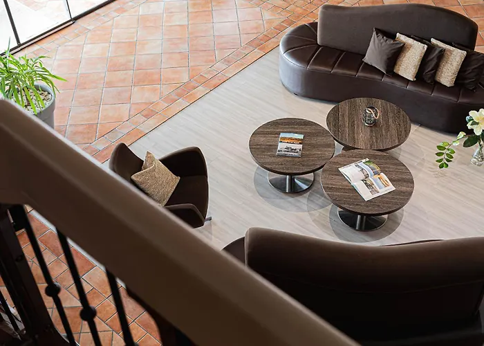 Fos-sur-Mer Hotels