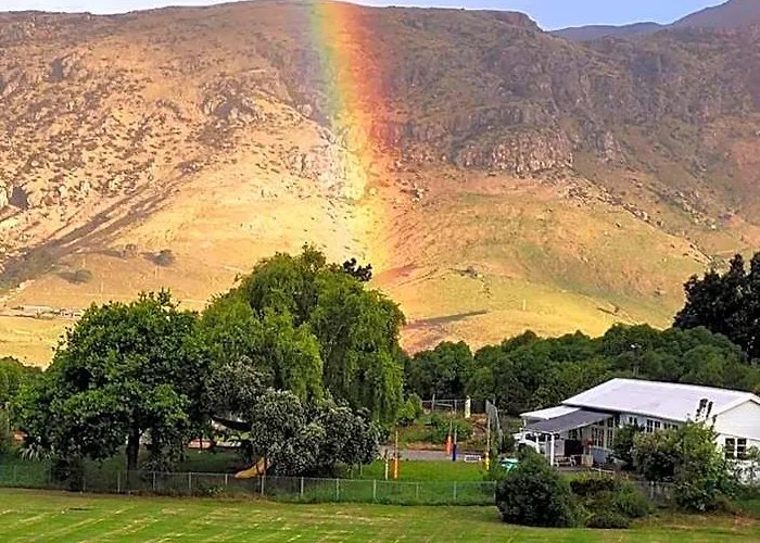 Lyttelton Hotels
